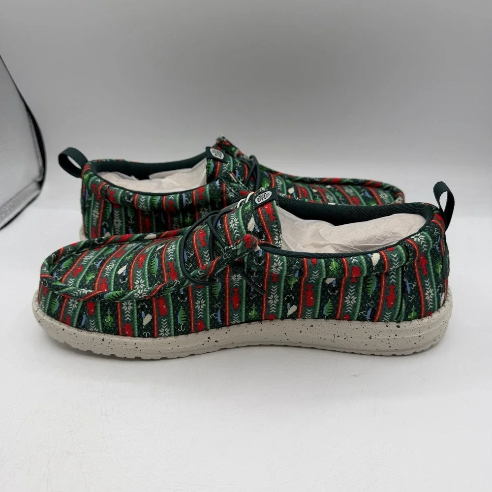Hey Dude Wally Fishmas Sweater Shoes Mens Sz 10 Pine Green/Red Christmas Slip On